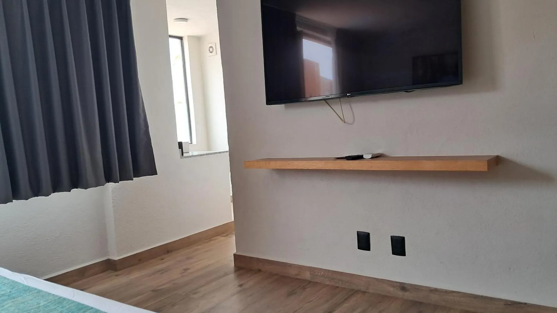 Sunny Beach Suites Cabo San Lucas Hotel apartamentowy