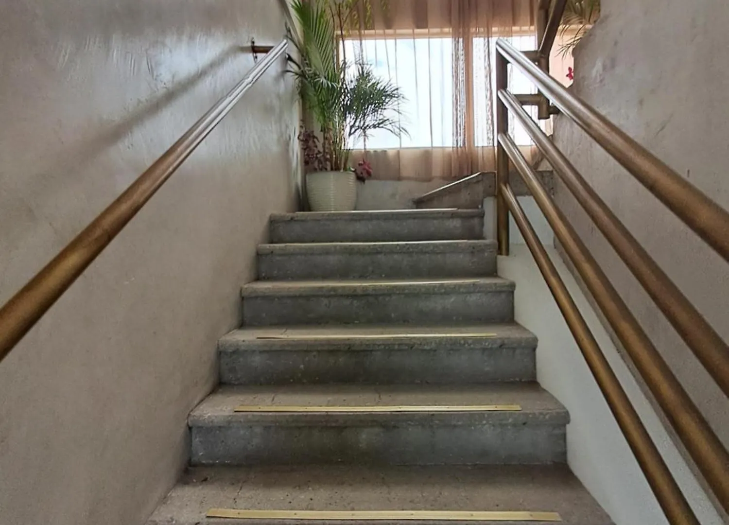 Hotel apartamentowy Sunny Beach Suites Cabo San Lucas