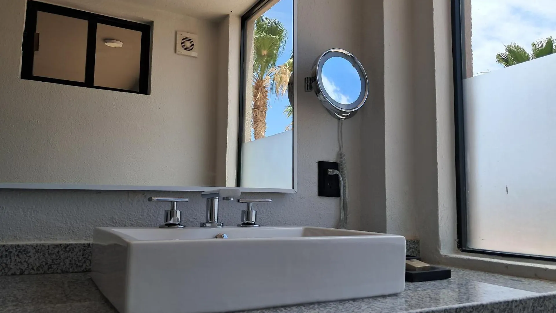 Sunny Beach Suites Cabo San Lucas 0*,  Meksyk