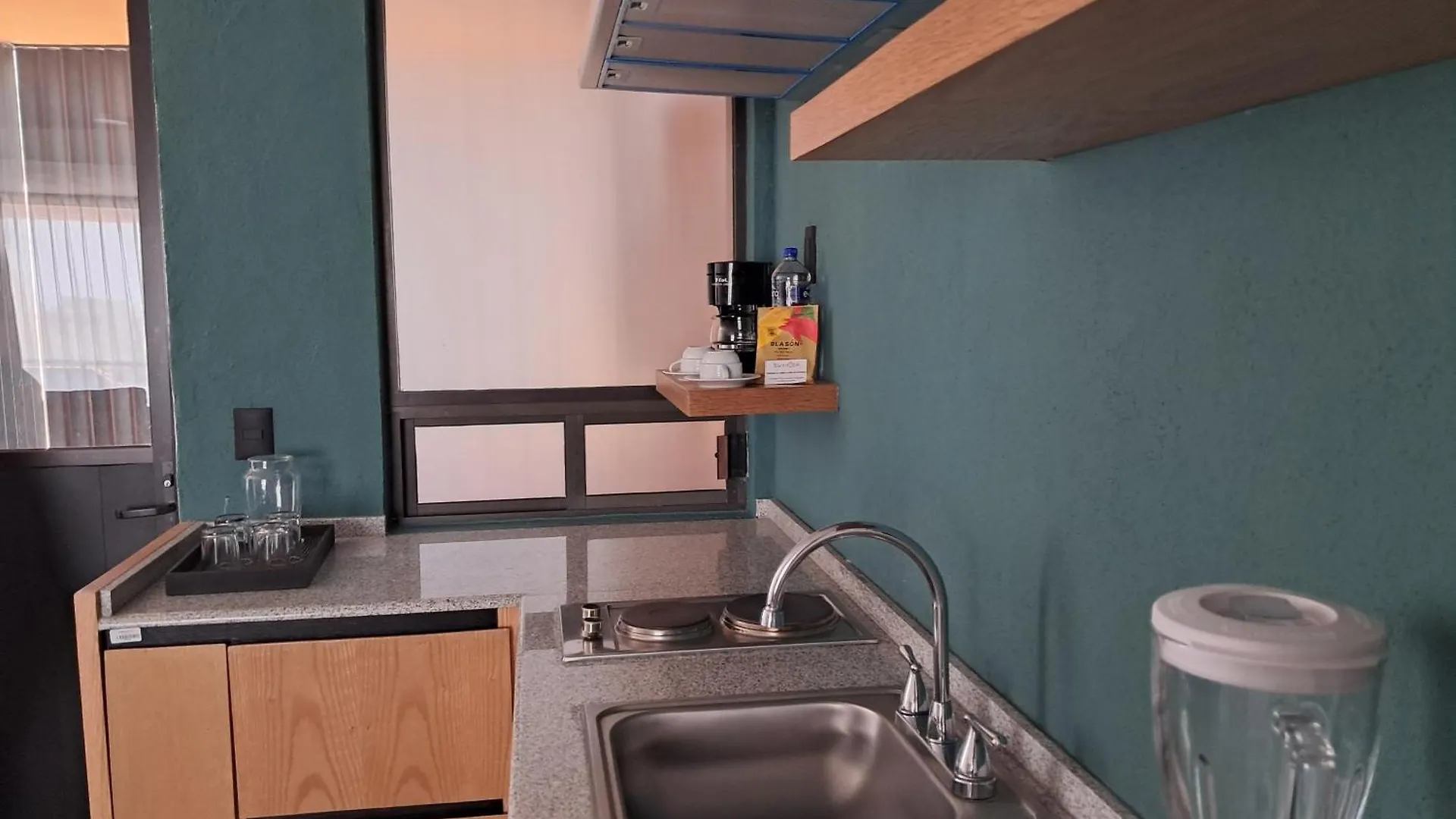 Hotel apartamentowy Sunny Beach Suites Cabo San Lucas