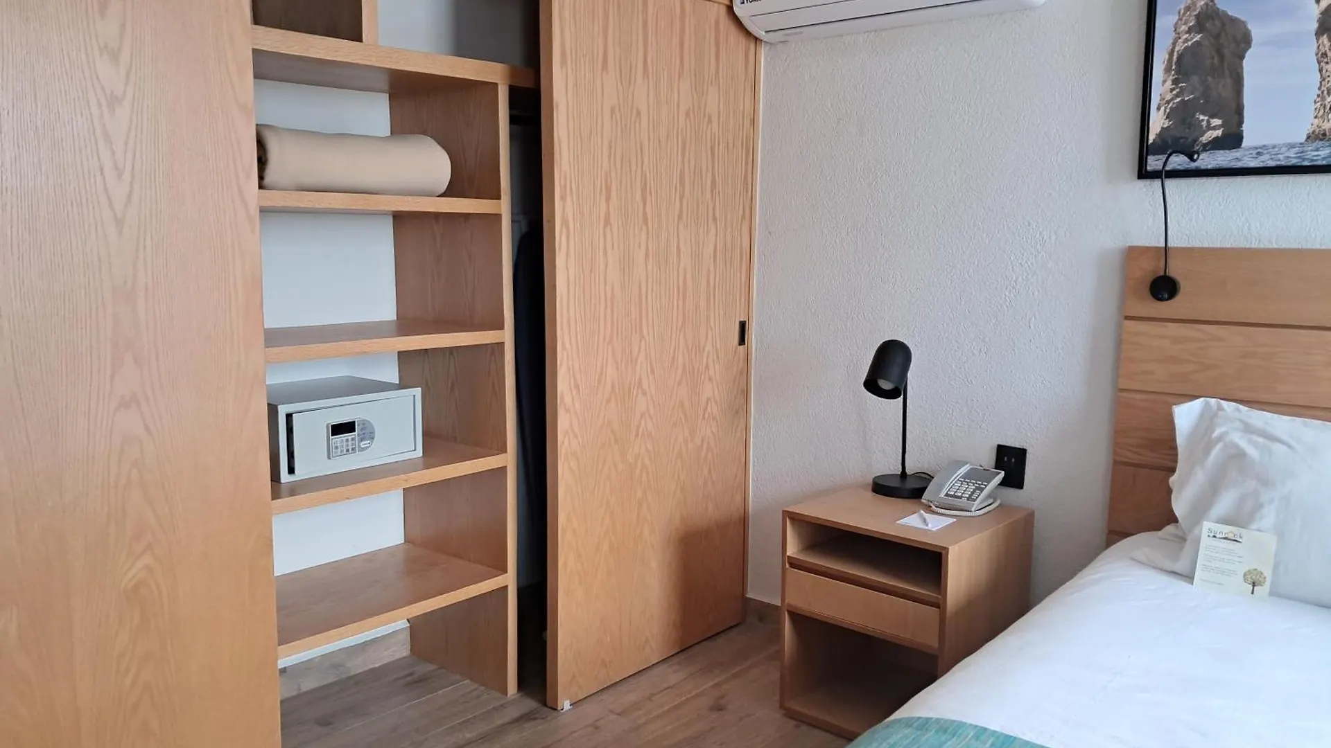 Hotel apartamentowy Sunny Beach Suites Cabo San Lucas
