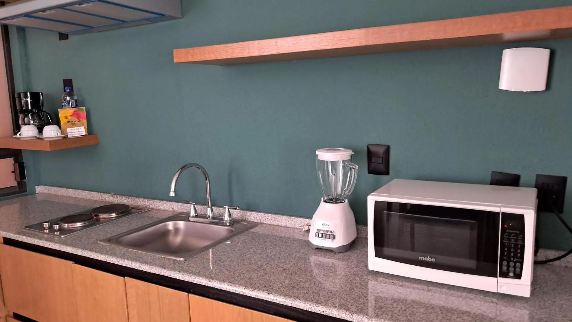 Hotel apartamentowy Sunny Beach Suites Cabo San Lucas Meksyk